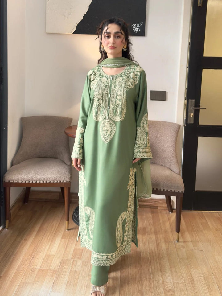 Onyx Grace Embroidered 2-Piece Suit