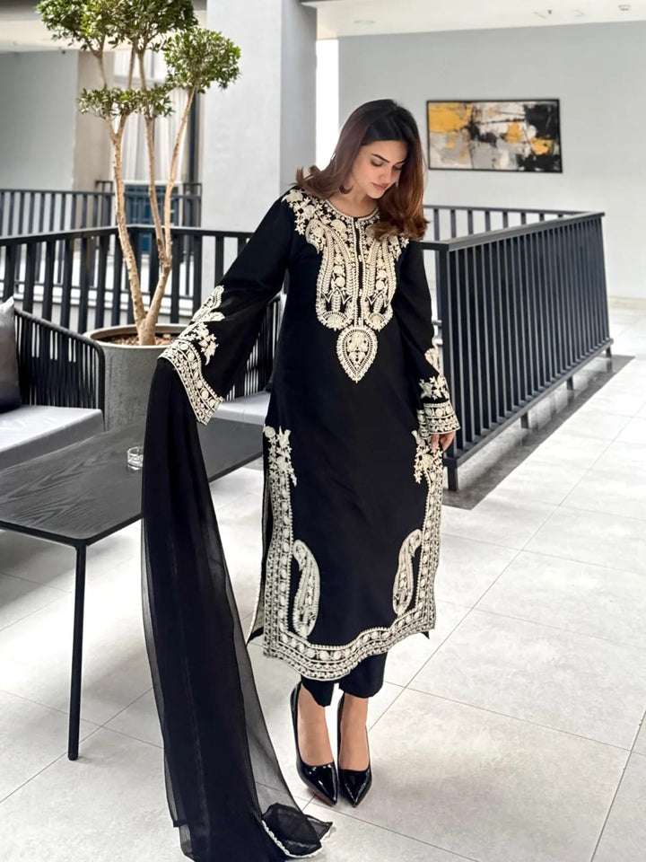 Onyx Grace Embroidered 2-Piece Suit