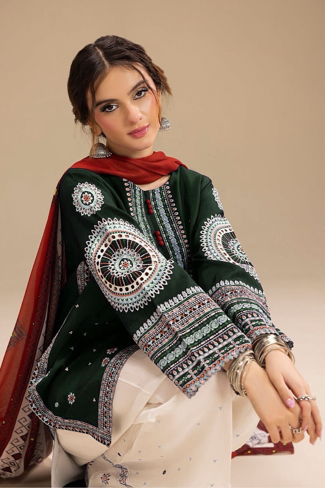 Jazmin – Premium Embroidered 3-Piece Traditional Suit