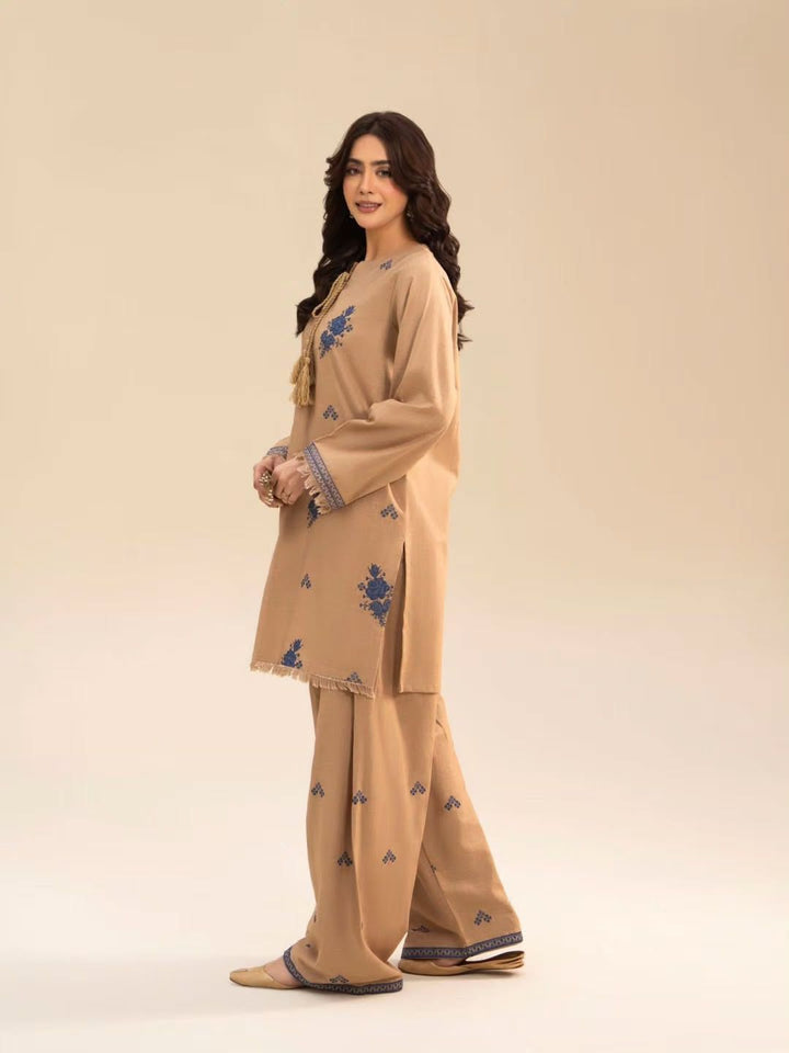 Neha 2pc / Reeza Embroidered Farshi Shalwar Set.