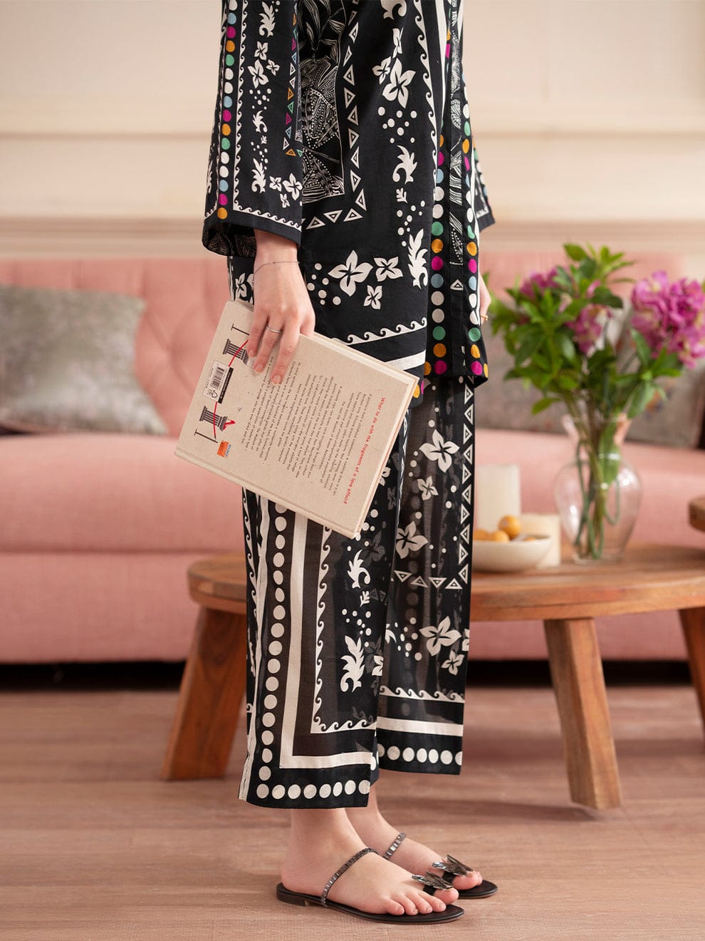 Mahnur Noir  Printed Lawn Suit