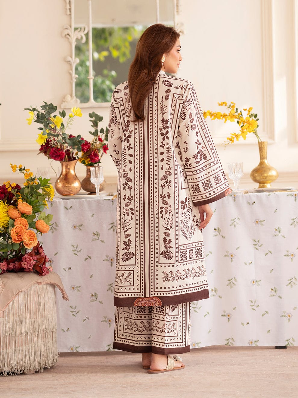 Mahnur Noir  Printed Lawn Suit